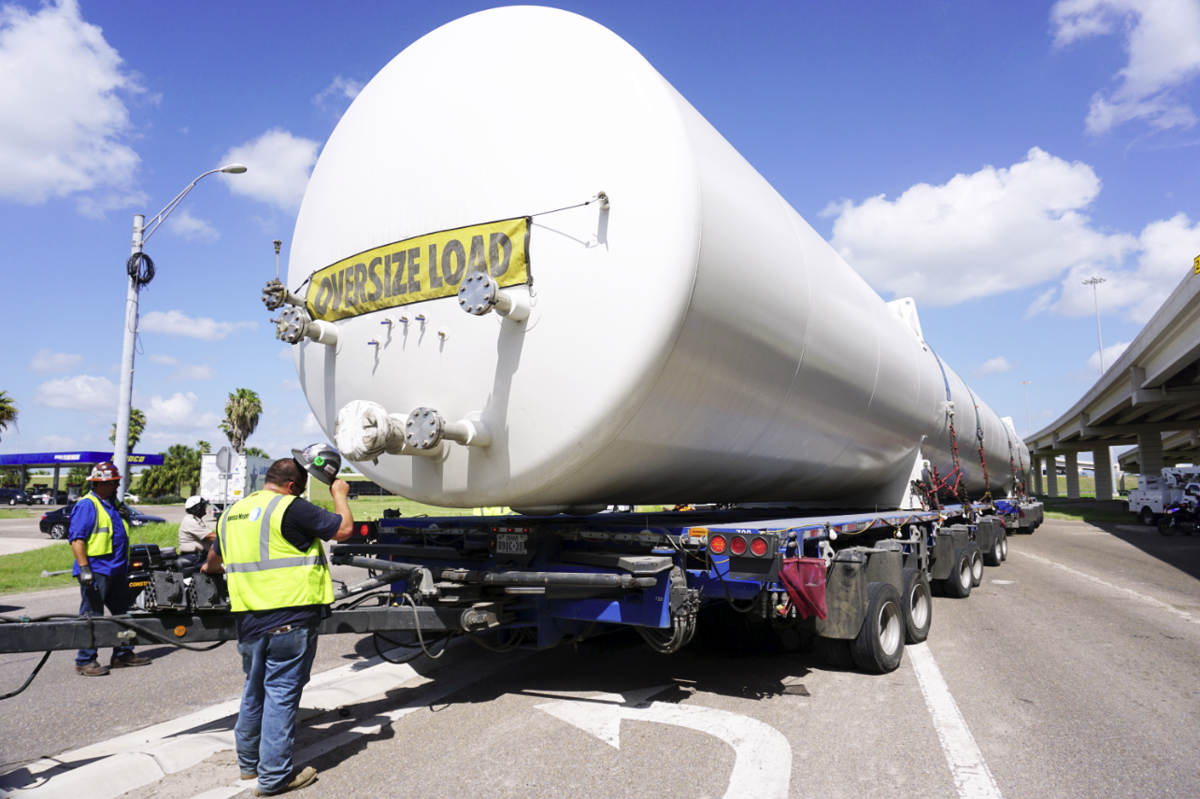 SpaceX LOX Tank en route to Boca Chica